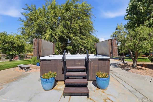 17320 High Country Circle, Lake Mathews, CA 92570