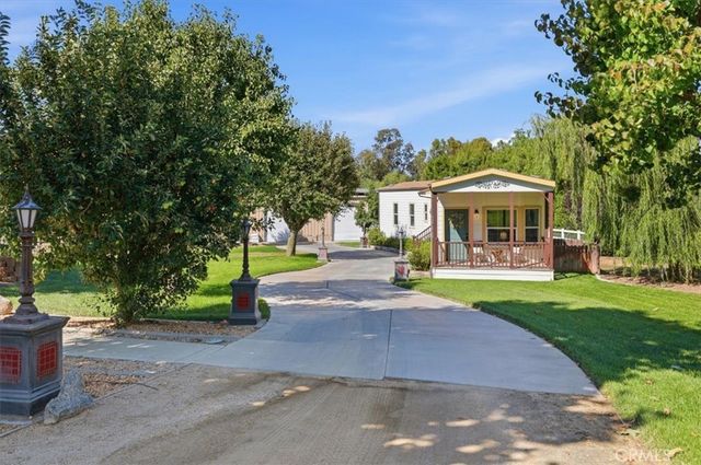 17320 High Country Circle, Lake Mathews, CA 92570