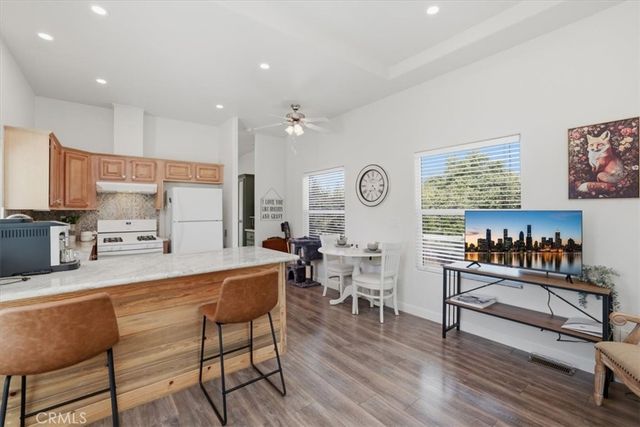 17320 High Country Circle, Lake Mathews, CA 92570