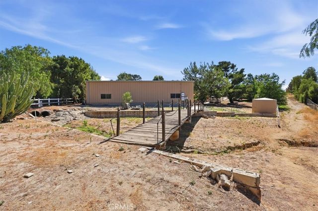 17320 High Country Circle, Lake Mathews, CA 92570