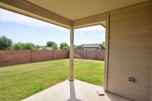1203 Larkspur Lane, Cleburne, TX 76033