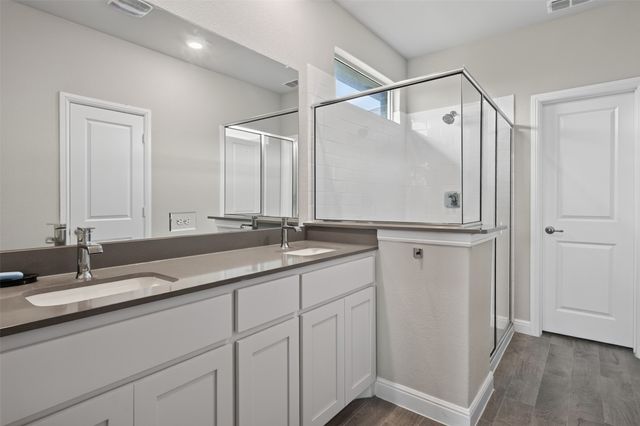 1203 Larkspur Lane, Cleburne, TX 76033