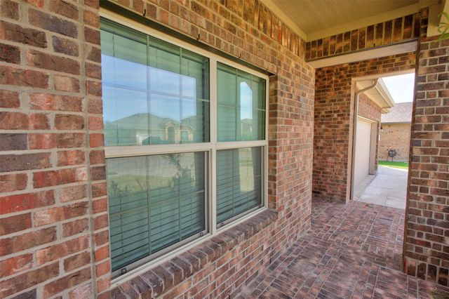 1203 Larkspur Lane, Cleburne, TX 76033
