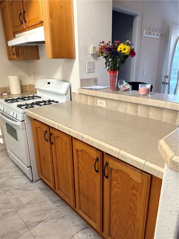 1660 Whittier Avenue 17, Costa Mesa, CA 92627