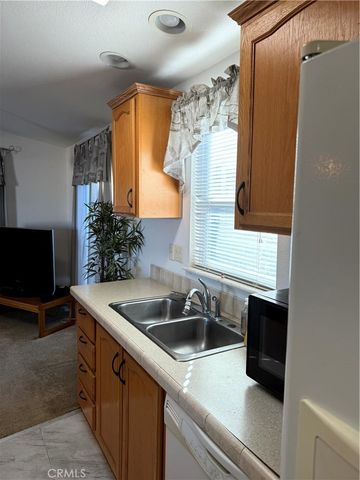 1660 Whittier Avenue 17, Costa Mesa, CA 92627