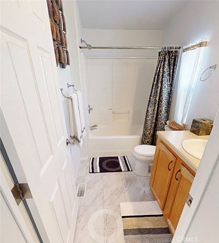 1660 Whittier Avenue 17, Costa Mesa, CA 92627