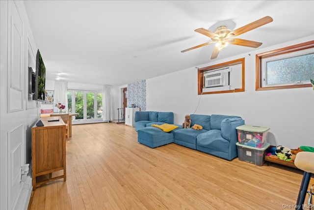 76 Stevens Avenue, Yonkers, NY 10704