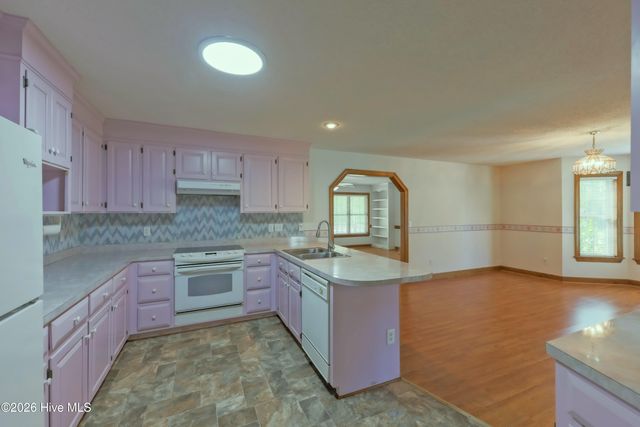 312 W Quinn Street, Beulaville, NC 28518