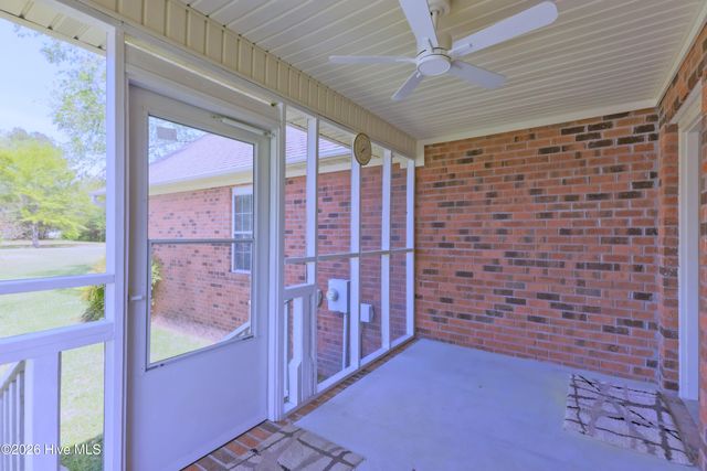 312 W Quinn Street, Beulaville, NC 28518