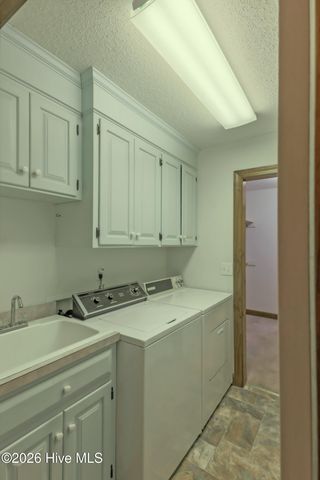 312 W Quinn Street, Beulaville, NC 28518