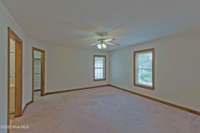 312 W Quinn Street, Beulaville, NC 28518