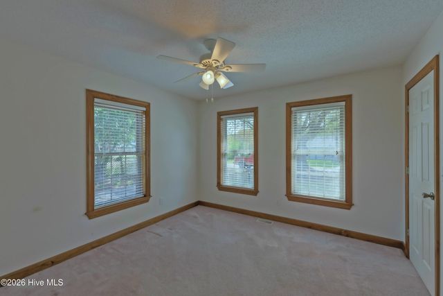 312 W Quinn Street, Beulaville, NC 28518