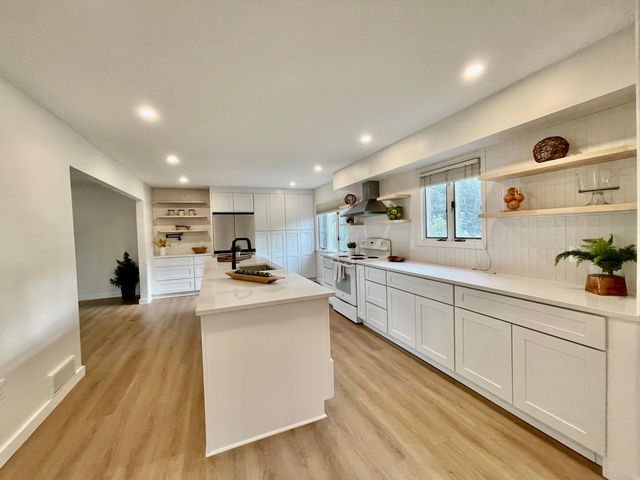 4755 Teter Court, Columbus, OH 43220