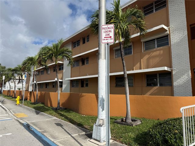 3881 W Flagler St 318, Miami, FL 33134