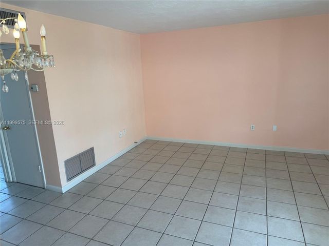 3881 W Flagler St 318, Miami, FL 33134