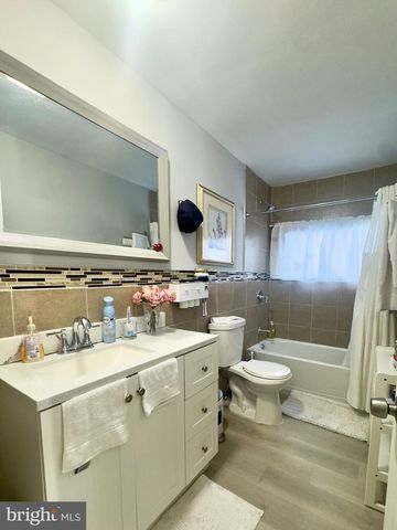 26 BAYBERRY LN, Willingboro, NJ 08046