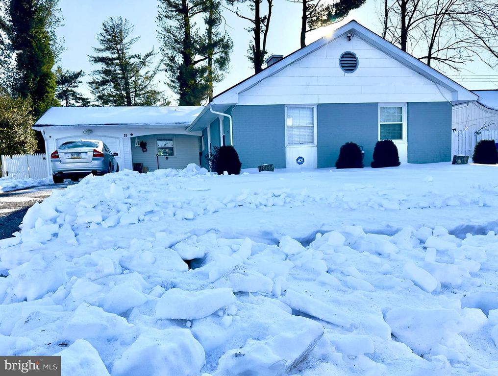 Image 1 of property listing at 26 BAYBERRY LN, Willingboro, NJ 08046