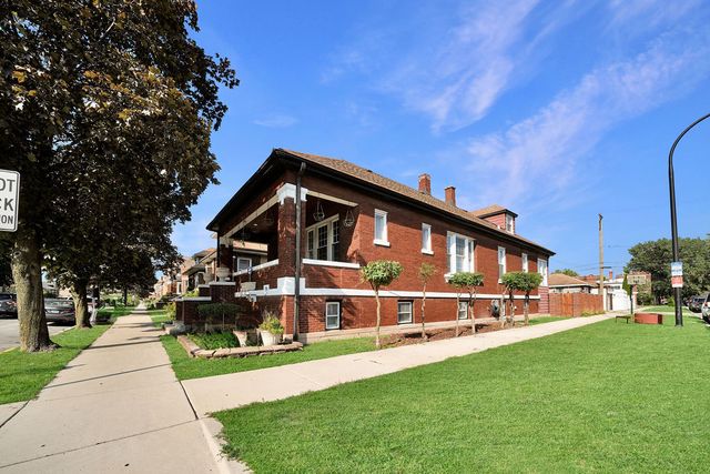 2241 S Austin Boulevard, Cicero, IL 60804
