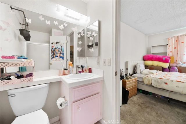 1083 Sombra Way, San Jacinto, CA 92582