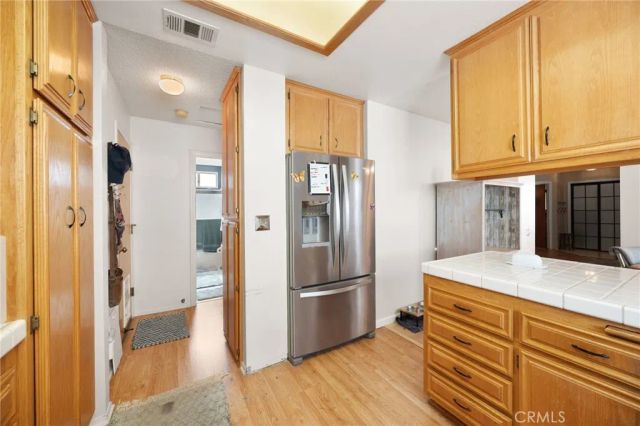 1083 Sombra Way, San Jacinto, CA 92582