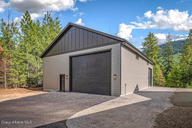 25787 N Dickens Rd, Athol, ID 83801
