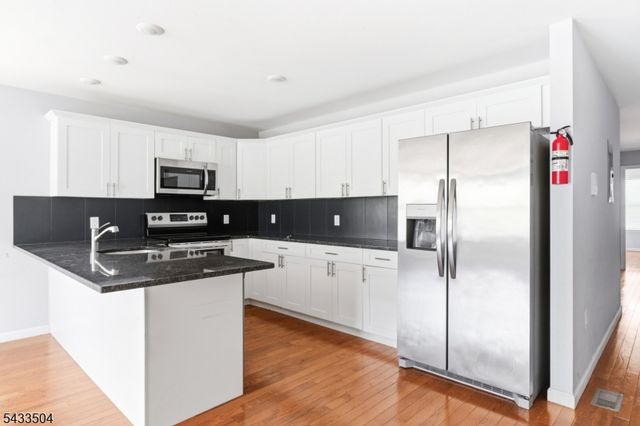 299 N 13Th St, Newark City, NJ 07107