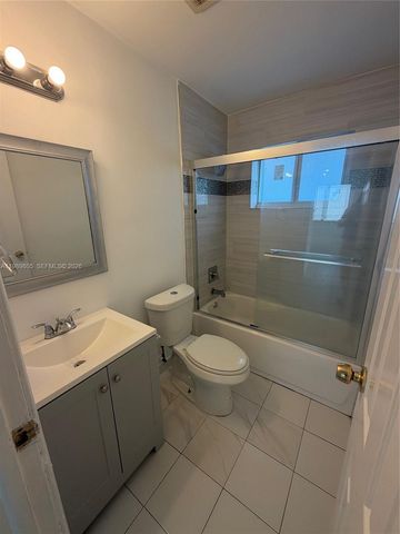 608 NW 3rd Ave 1-2, Hallandale Beach, FL 33009