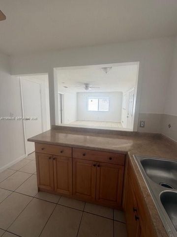 608 NW 3rd Ave 1-2, Hallandale Beach, FL 33009