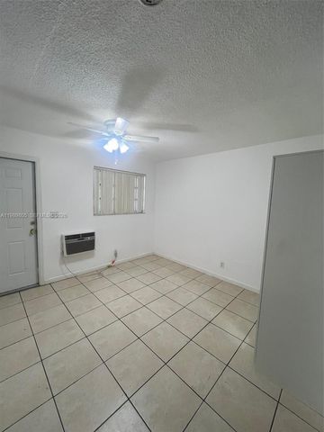 608 NW 3rd Ave 1-2, Hallandale Beach, FL 33009