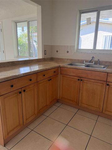 608 NW 3rd Ave 1-2, Hallandale Beach, FL 33009