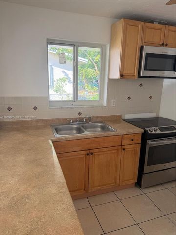 608 NW 3rd Ave 1-2, Hallandale Beach, FL 33009