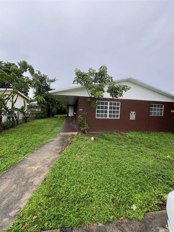 608 NW 3rd Ave 1-2, Hallandale Beach, FL 33009