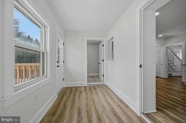 208 CAPITOL TRL, Newark, DE 19711