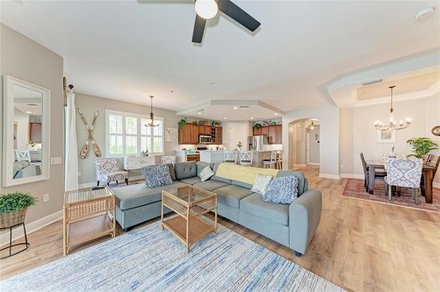 1121 RIVERSCAPE STREET 1121, Bradenton, FL 34208