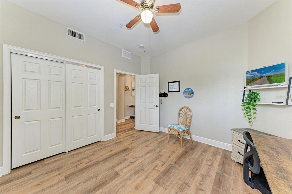 Image 31 of property listing at 1121 RIVERSCAPE STREET 1121, Bradenton, FL 34208