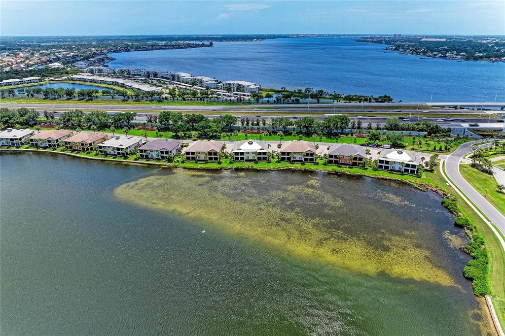 Image 46 of property listing at 1121 RIVERSCAPE STREET 1121, Bradenton, FL 34208