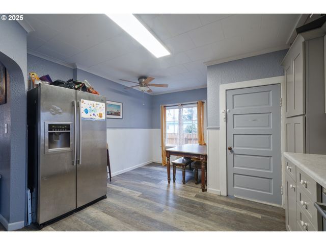 807 GARIBALDI Ave, Garibaldi, OR 97118