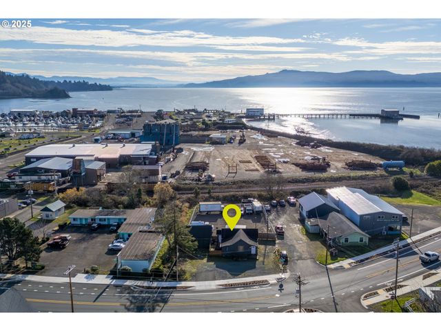 807 GARIBALDI Ave, Garibaldi, OR 97118