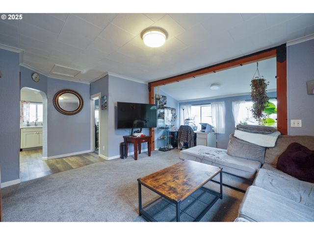 807 GARIBALDI Ave, Garibaldi, OR 97118