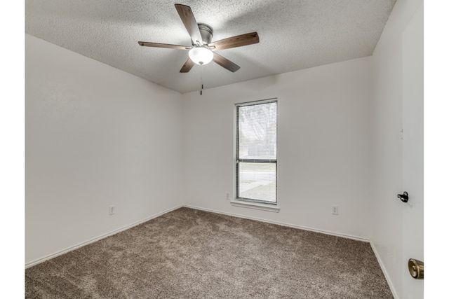 6900 Wicks Trail, Fort Worth, TX 76133