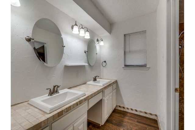 6900 Wicks Trail, Fort Worth, TX 76133