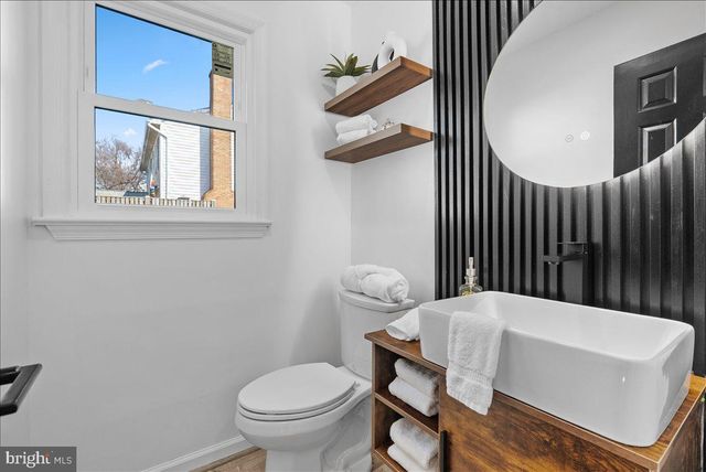 8896 SWEETBRIAR, Manassas, VA 20110