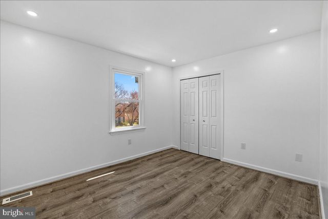 8896 SWEETBRIAR, Manassas, VA 20110