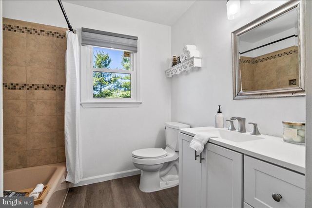 8896 SWEETBRIAR, Manassas, VA 20110