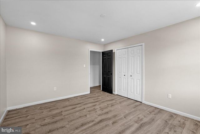 8896 SWEETBRIAR, Manassas, VA 20110