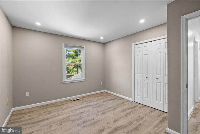 8896 SWEETBRIAR, Manassas, VA 20110