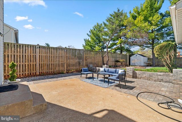 8896 SWEETBRIAR, Manassas, VA 20110