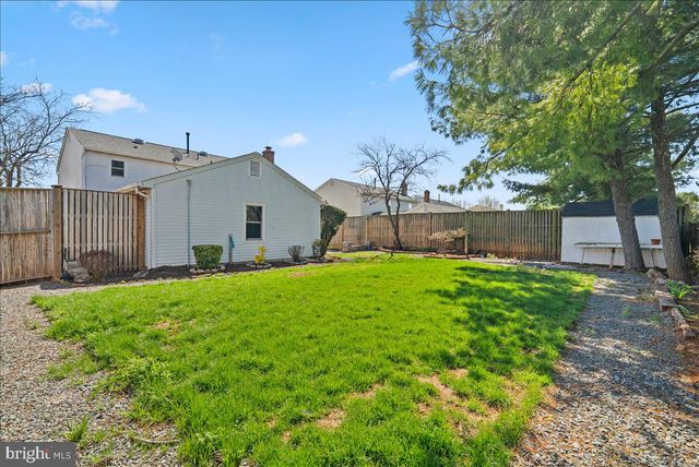 8896 SWEETBRIAR, Manassas, VA 20110