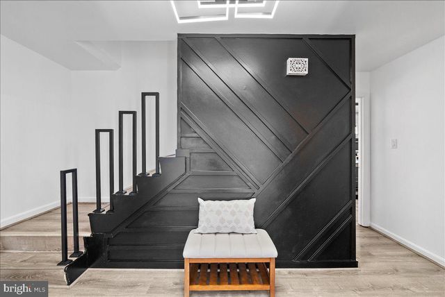 8896 SWEETBRIAR, Manassas, VA 20110