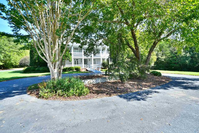 320 Richwood Down Drive, Laurens, SC 29360